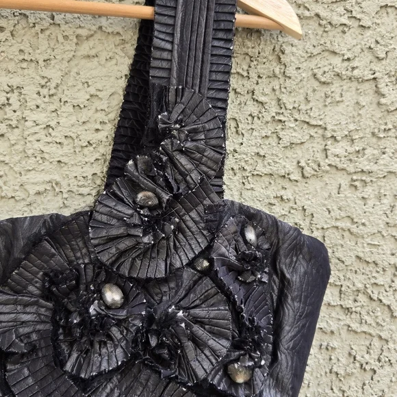 BCBGMaxAzria Gunmetal Floral One Shoulder Dress - Picture 3 of 13